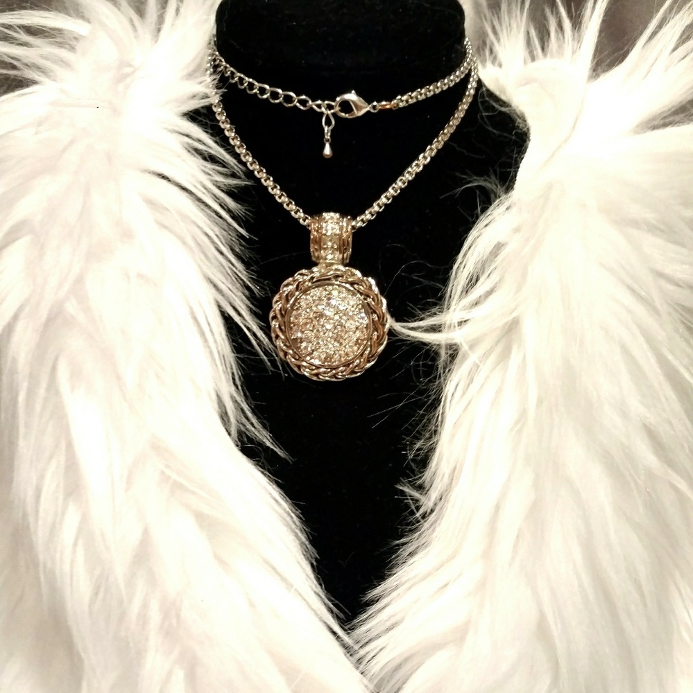 Beautiful Necklace 💕🛍️